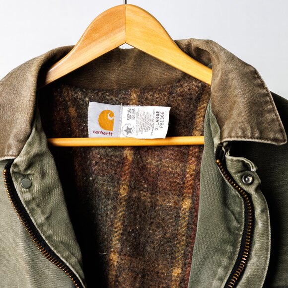 Vintage Carhartt Blanket-Lined Chore Coat Olive Green XL - Picture 4 of 6